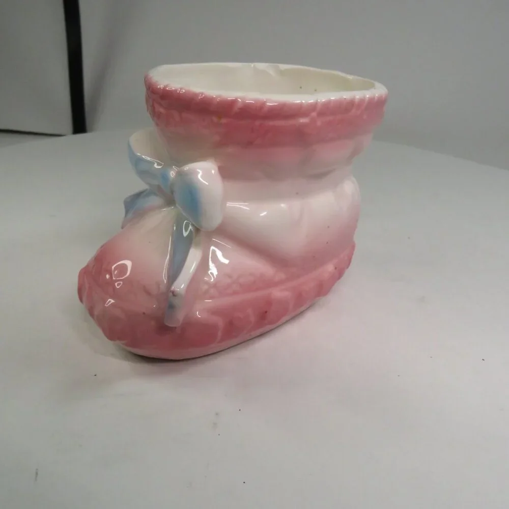 Baby Girl Pink Vintage Gift Set Ceramic Shoe Planter, (5) Blankets, Mittens